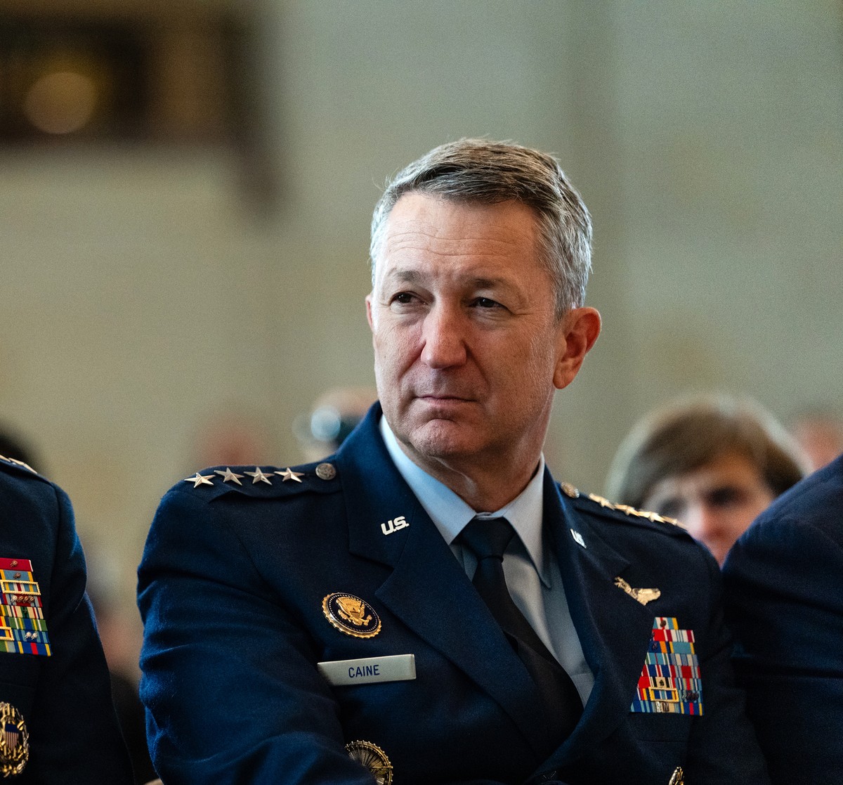 Chefe militar dos EUA visita base no Caribe em meio a tensões com Venezuela