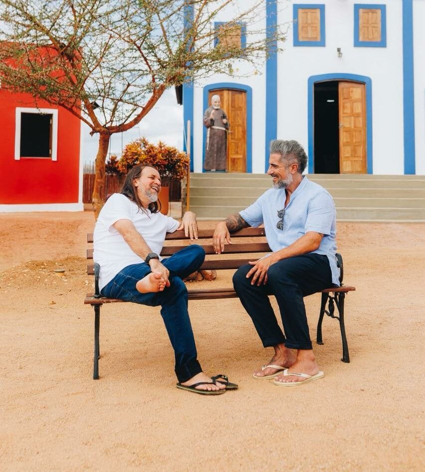 Marcos Mion visita Cidade do Forró com Dorgival Dantas no RN