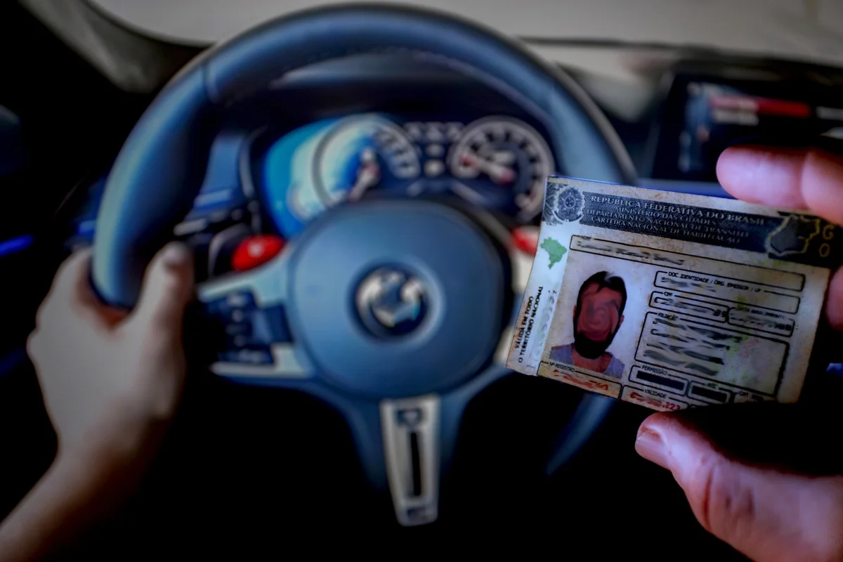 Contran aprova fim da obrigatoriedade mínima de aulas em autoescolas para CNH