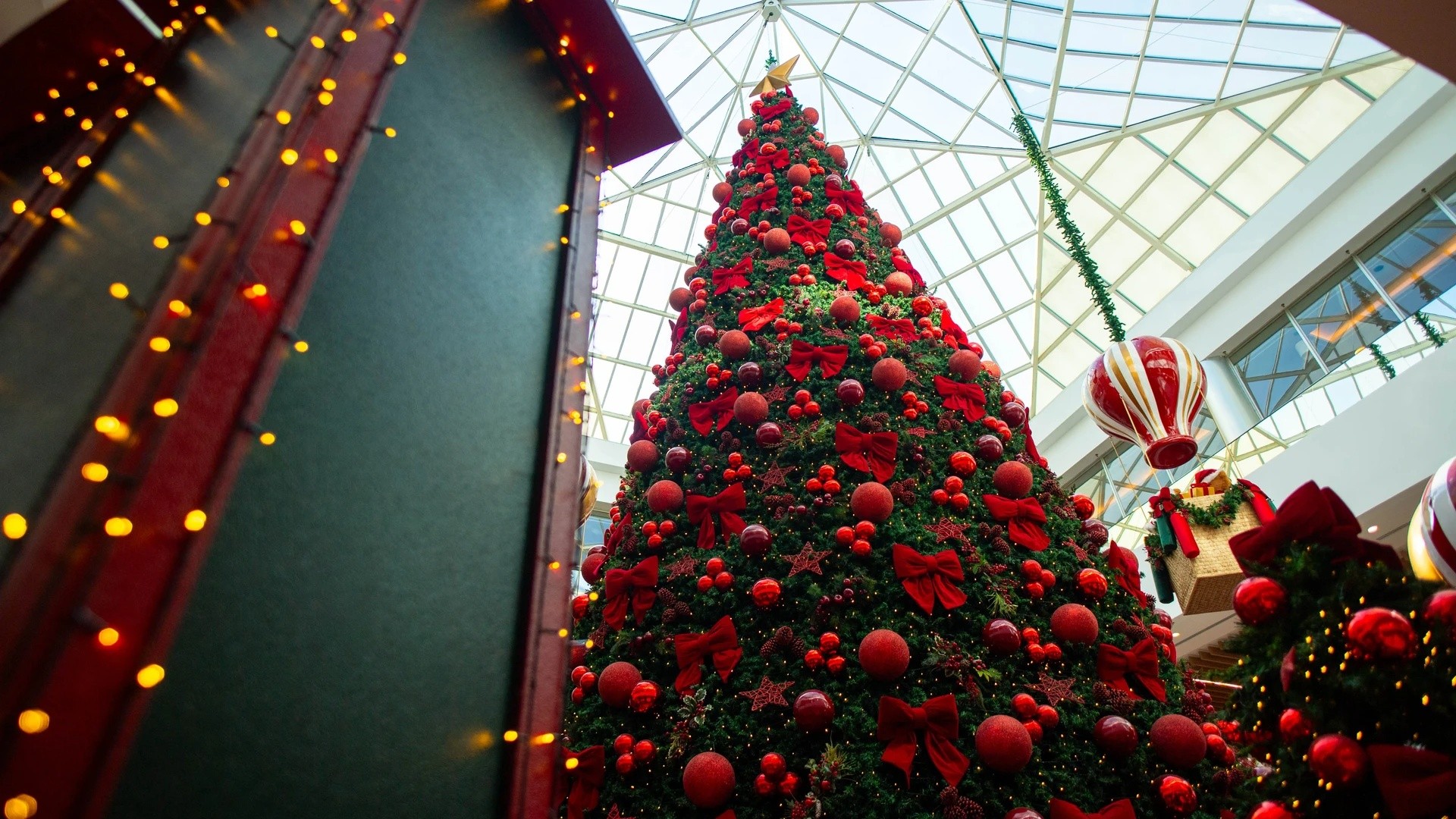 Direitos do trabalhador escalado para Natal e Réveillon: saiba o que vale