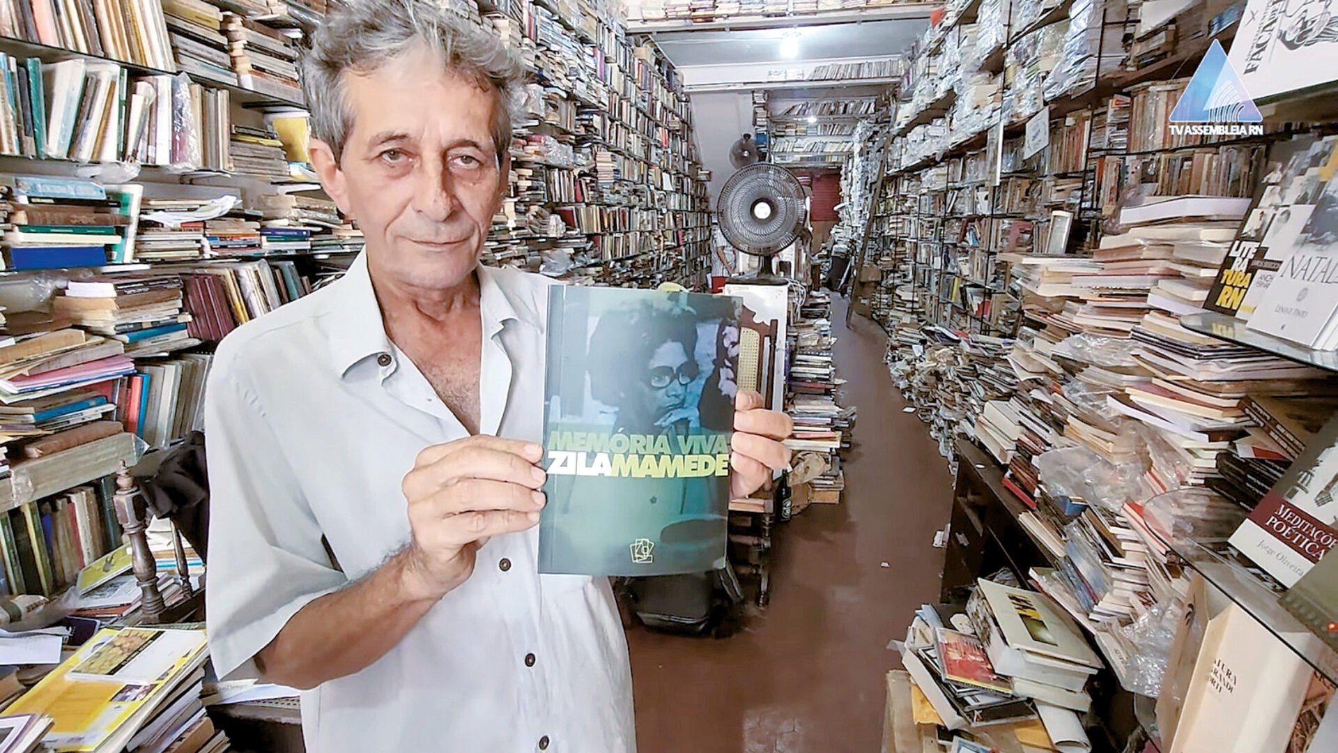 Documentário da TV Assembleia destaca trajetória do Sebo Vermelho e Abimael Silva