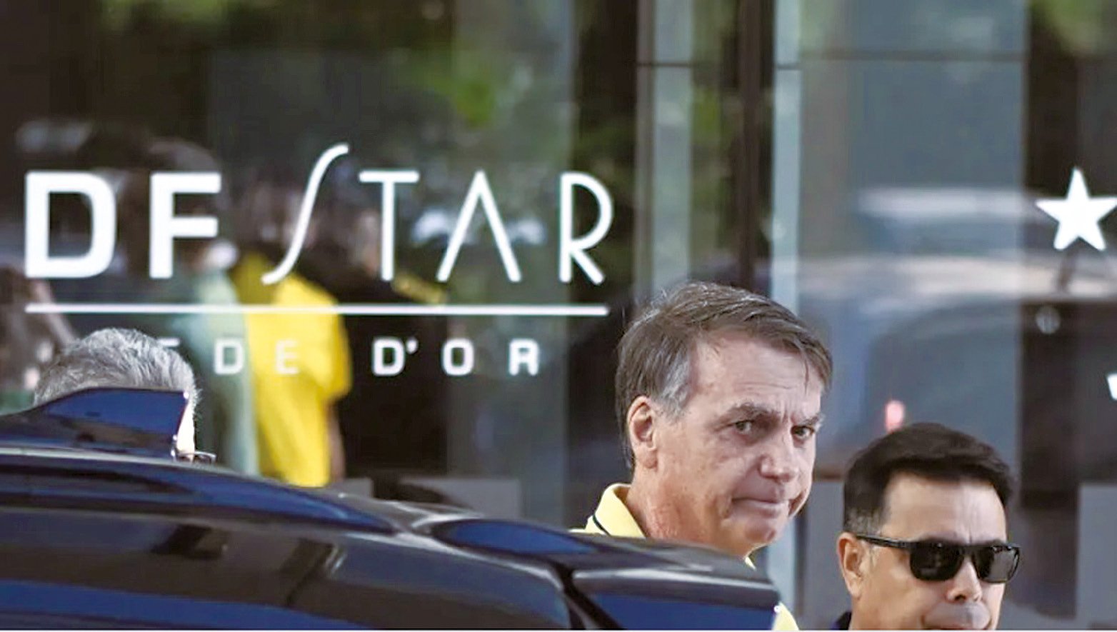 Jair Bolsonaro será internado para cirurgia de hérnia no Natal