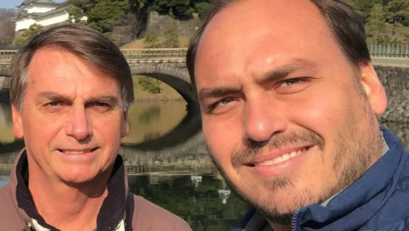 Moraes nega pedido de Carlos Bolsonaro para visitar pai no domingo