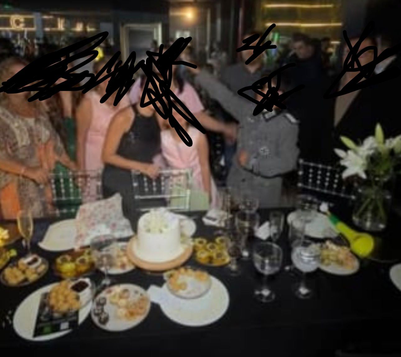 Garoto veste farda nazista em formatura de medicina no RN e causa choque