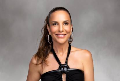 Ivete Sangalo é denunciada ao Ministério Público por música com criança no palco