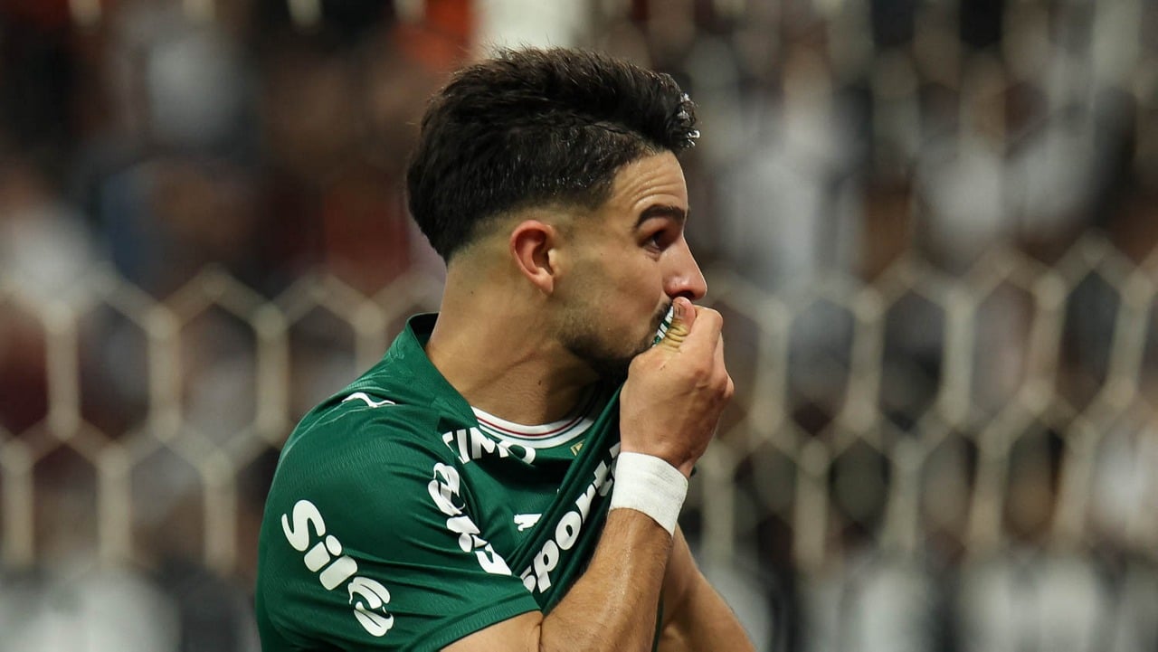 Flaco López decide vitória do Palmeiras sobre Corinthians no Paulistão