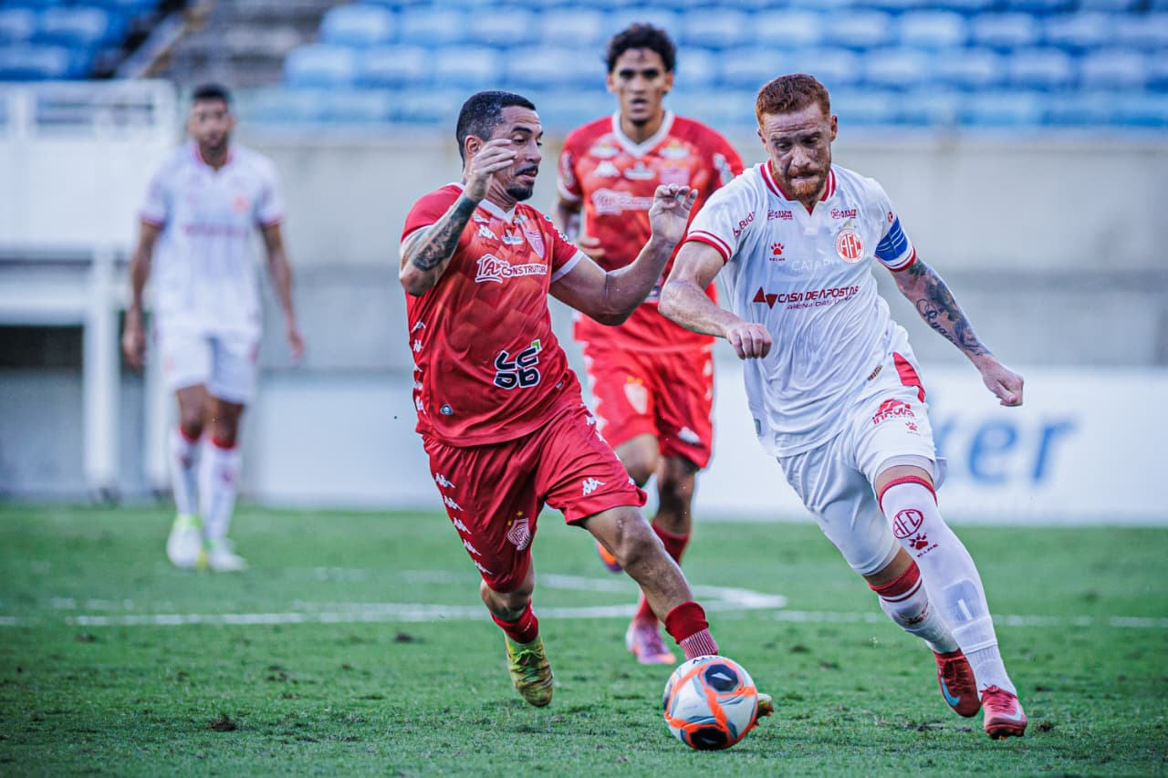 América vence Potiguar de Mossoró de virada e avança na semifinal do Potiguar