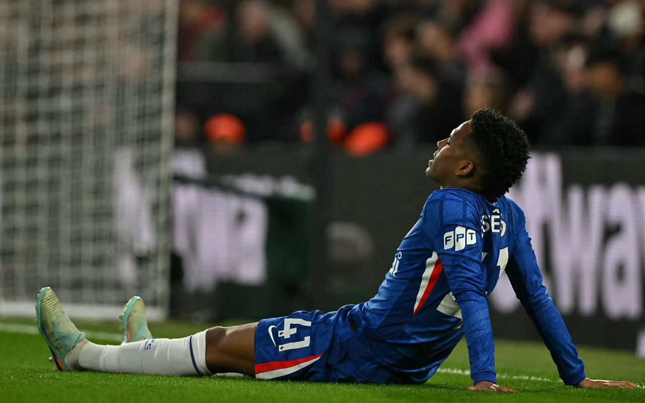 Estevão sofre ruptura grau 4 na coxa e pode ficar fora da Copa do Mundo