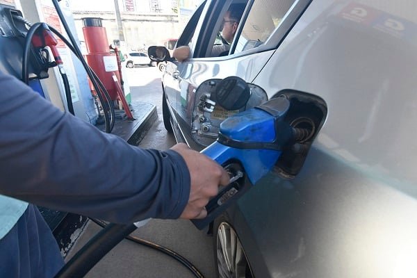 Gasolina sobe R$ 0,20 na refinaria Clara Camarão e acumula alta de 68,12% em 91 dias