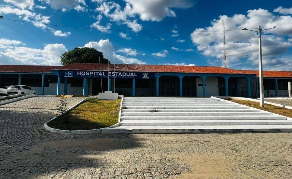 Homens invadem Hospital Regional de Caicó e roubam armas de vigilantes