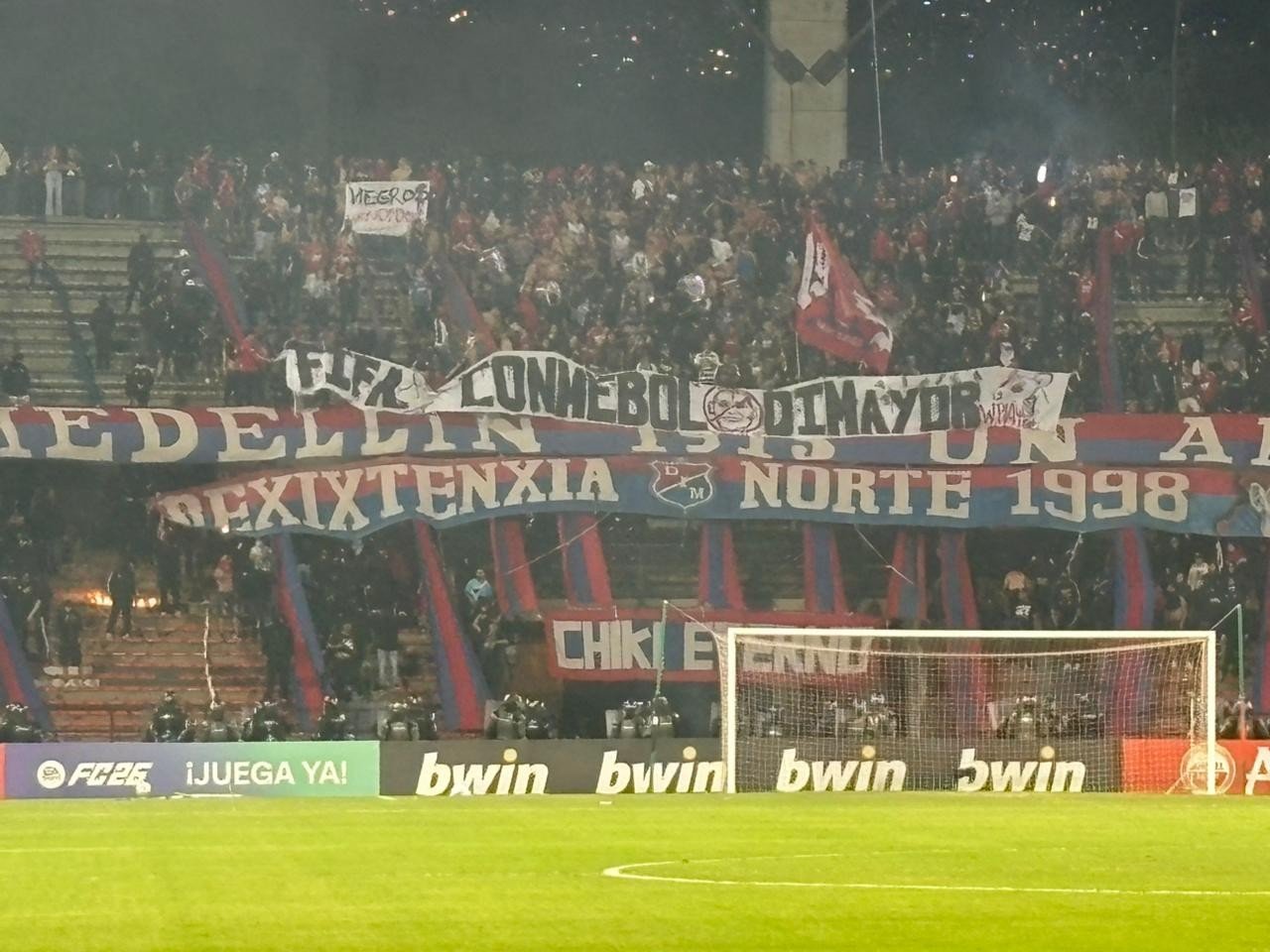 Independiente Medellín x Flamengo é suspenso após invasão de torcedores