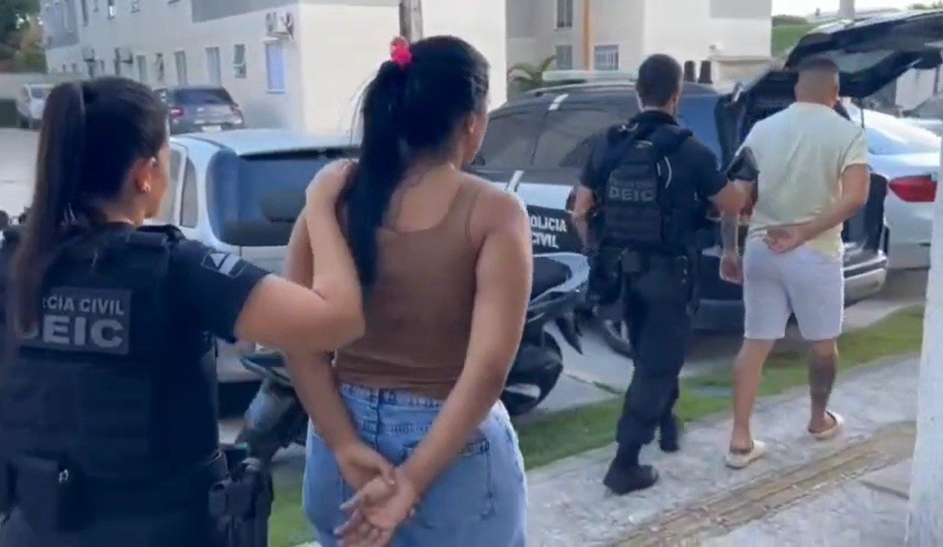 Polícia prende quatro suspeitos de fraude de R$ 800 mil com cartões clonados em Salvador