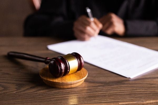 TRE confirma cassação do prefeito e vice de São Miguel do Gostoso por abuso eleitoral