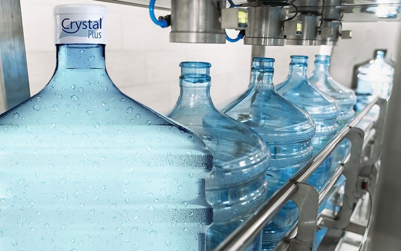 Anvisa determina recolhimento de lote de água Crystal por bactéria Pseudomonas