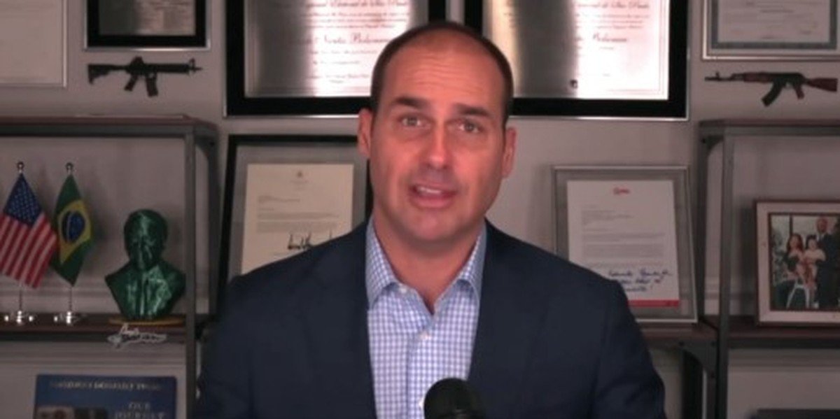 Eduardo Bolsonaro propõe substituir Pix pelo sistema americano Zelle e enfrenta críticas