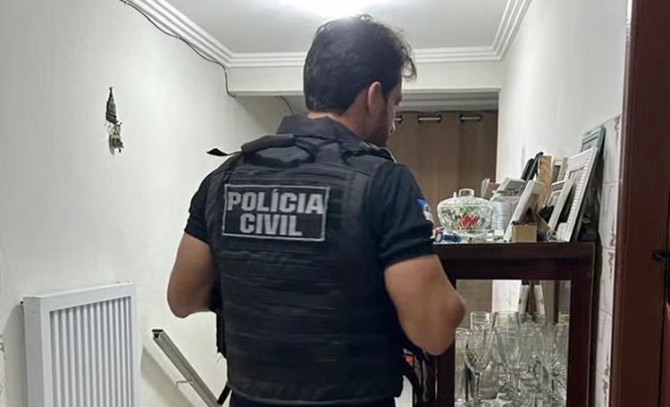 Polícia Civil realiza operação contra grupo que desviava dinheiro usando bets
