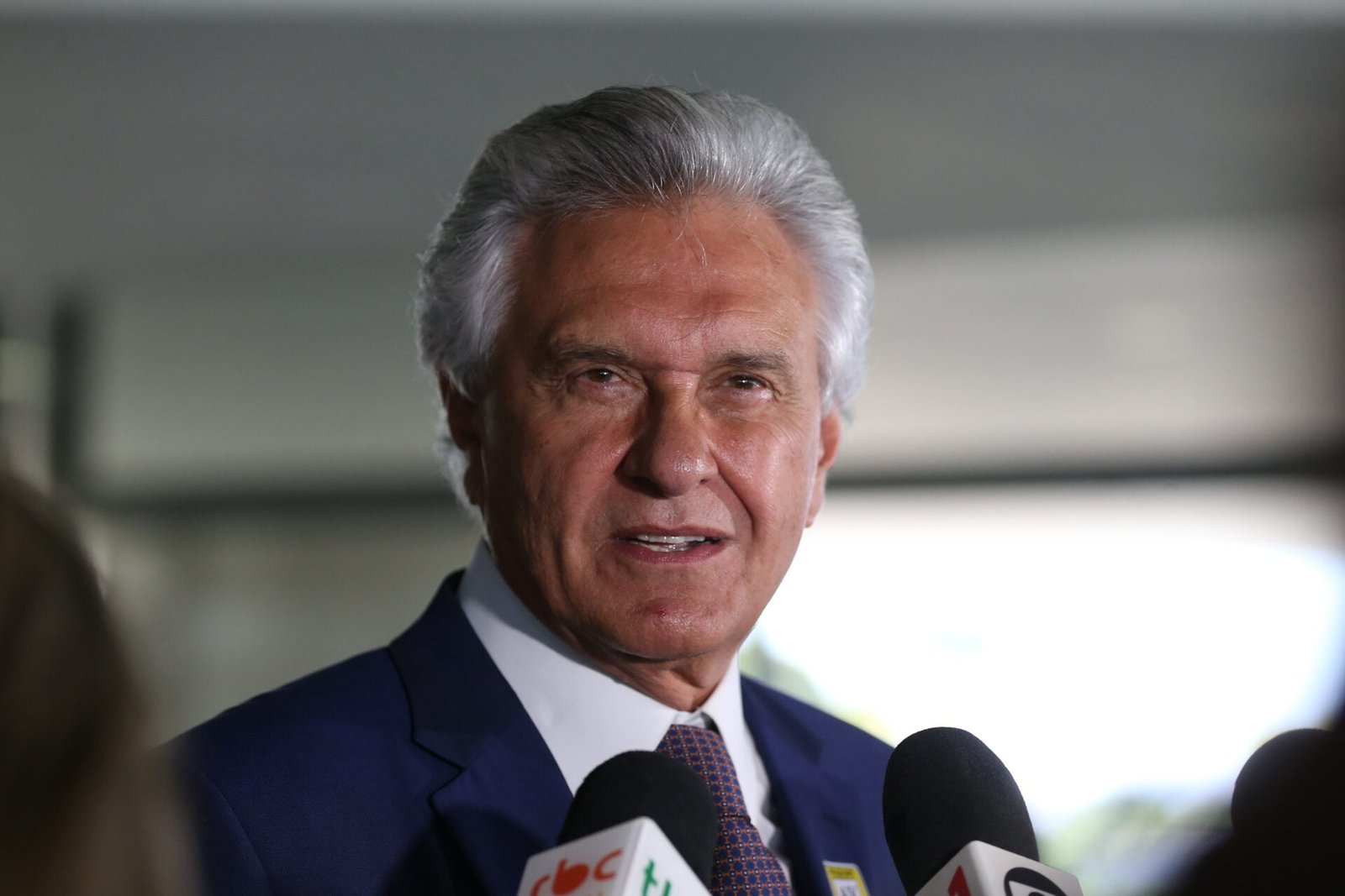 Caiado promete indulto a Bolsonaro se eleito para pacificar o país