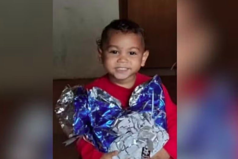 Menino de 3 anos morre após ser espancado pelo pai em Viamão