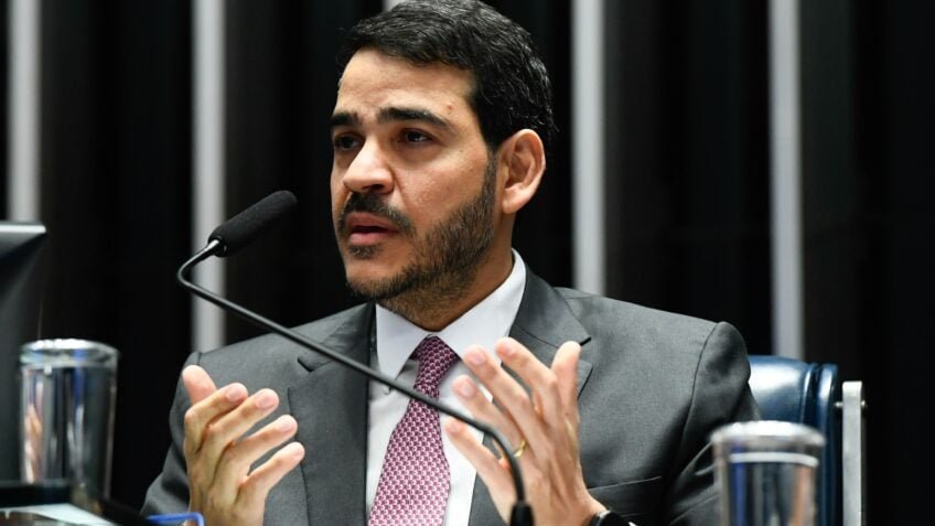 AGU acionará Justiça para suspender Discord após morte de adolescente