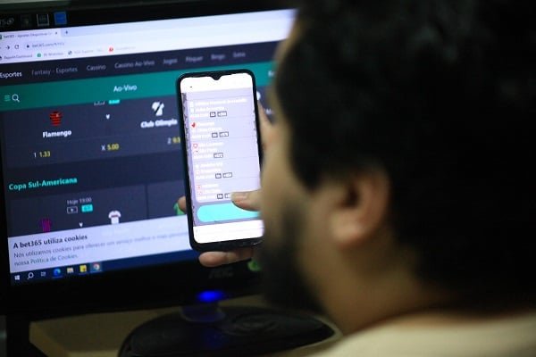 Plataforma de jogos online é condenada a pagar R$ 9,6 mil por apostas canceladas no RN