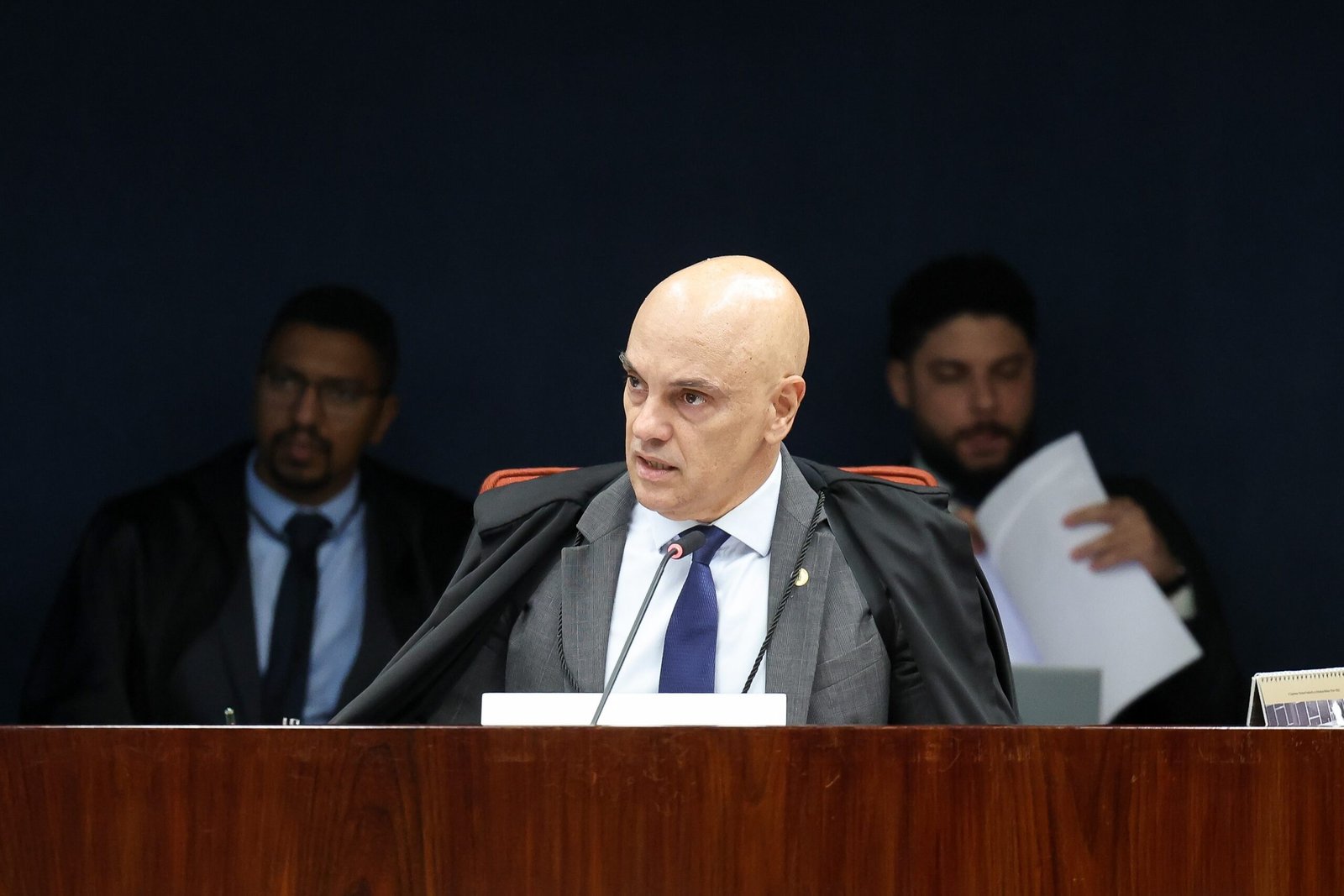 Alexandre de Moraes cancela pronunciamento em meio à crise no STF