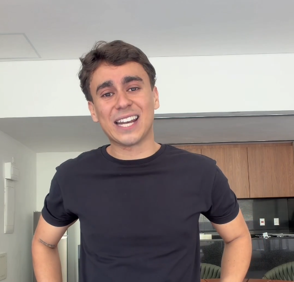 Nikolas Ferreira nega intimidade com banqueiro Daniel Vorcaro em vídeo