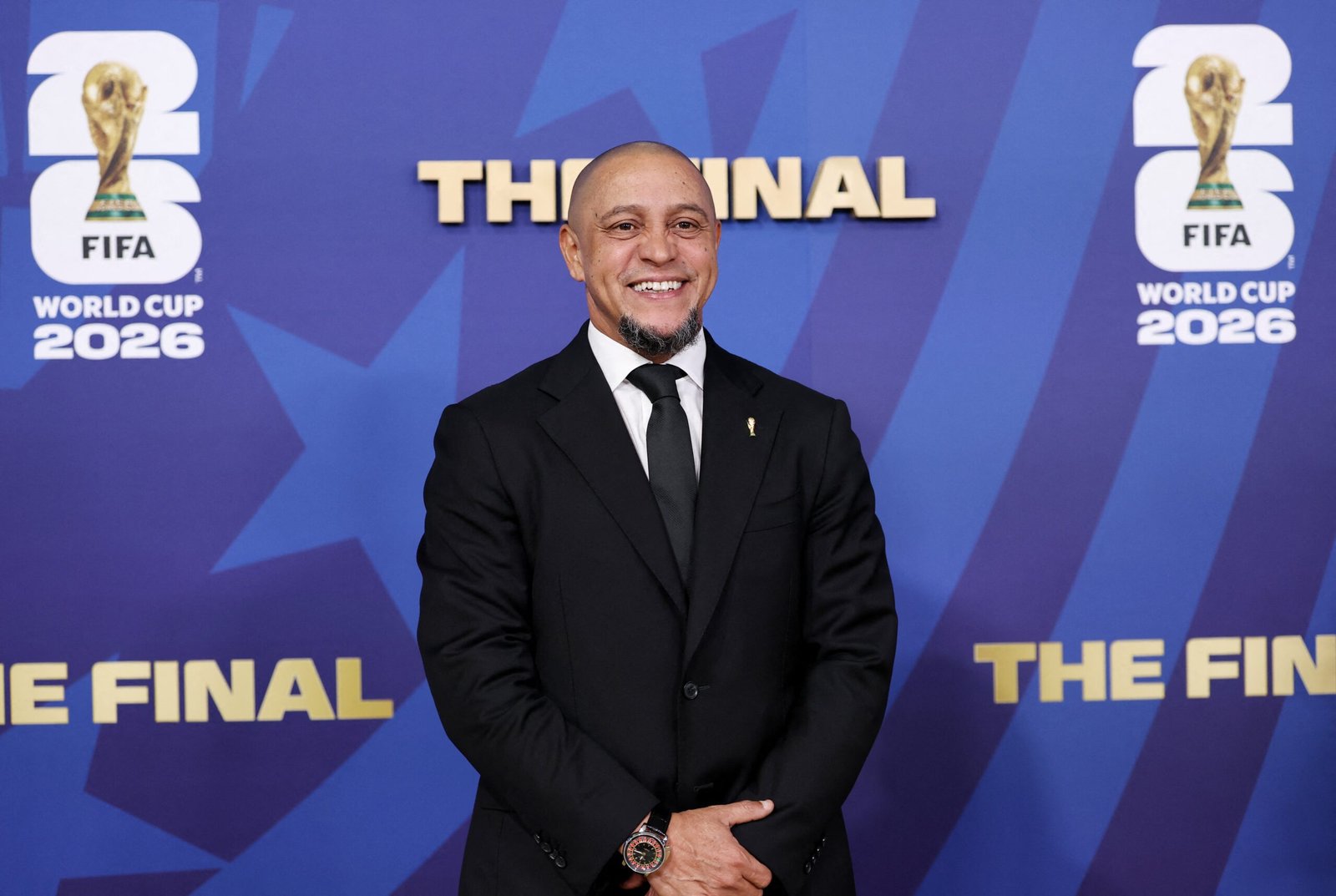 Roberto Carlos diz ter perdido 99% do que ganhou no futebol