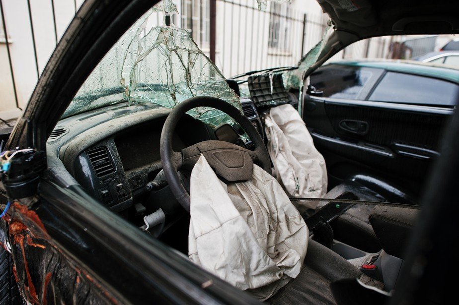 Brasileira morre após carro capotar em Lisboa durante possível relação sexual