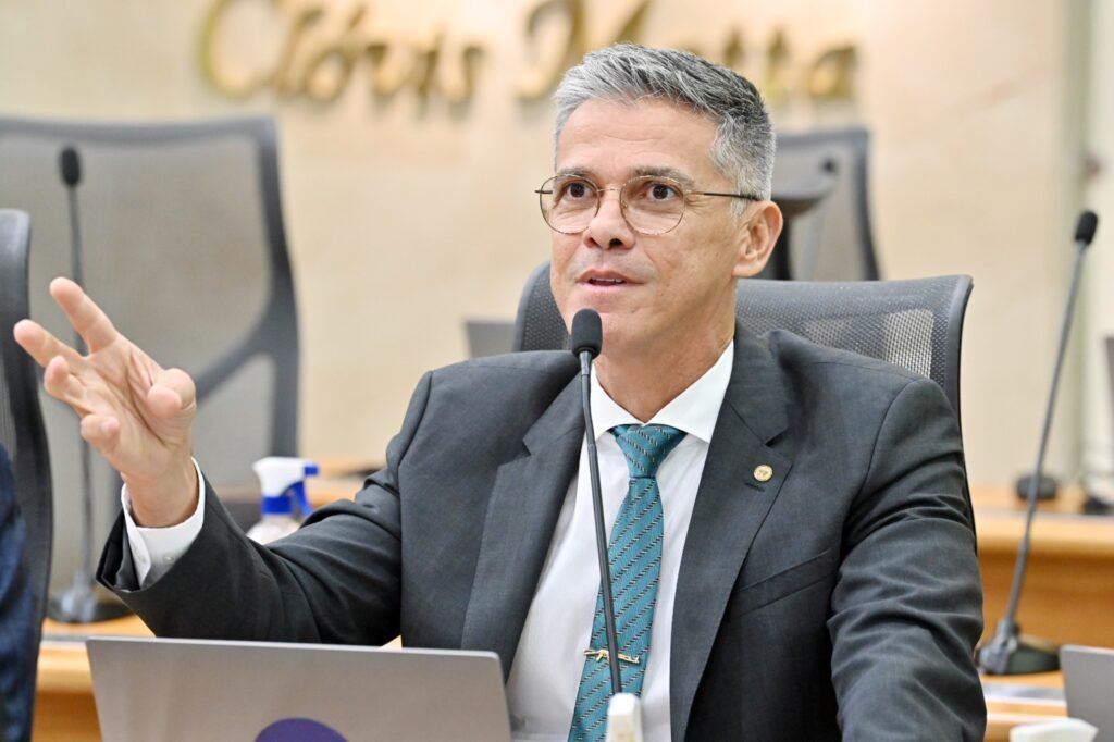 Coronel Azevedo bate recorde histórico de votos para deputado estadual no RN