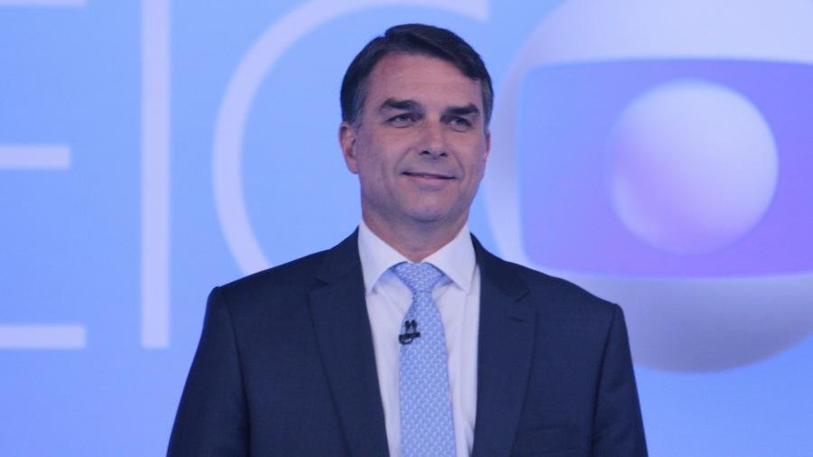 Flávio Bolsonaro anuncia pedido de anulação após derrota e prorrogação da votação