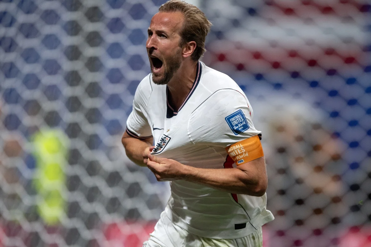 Harry Kane é eleito o melhor jogador do mundo com a Bola de Ouro