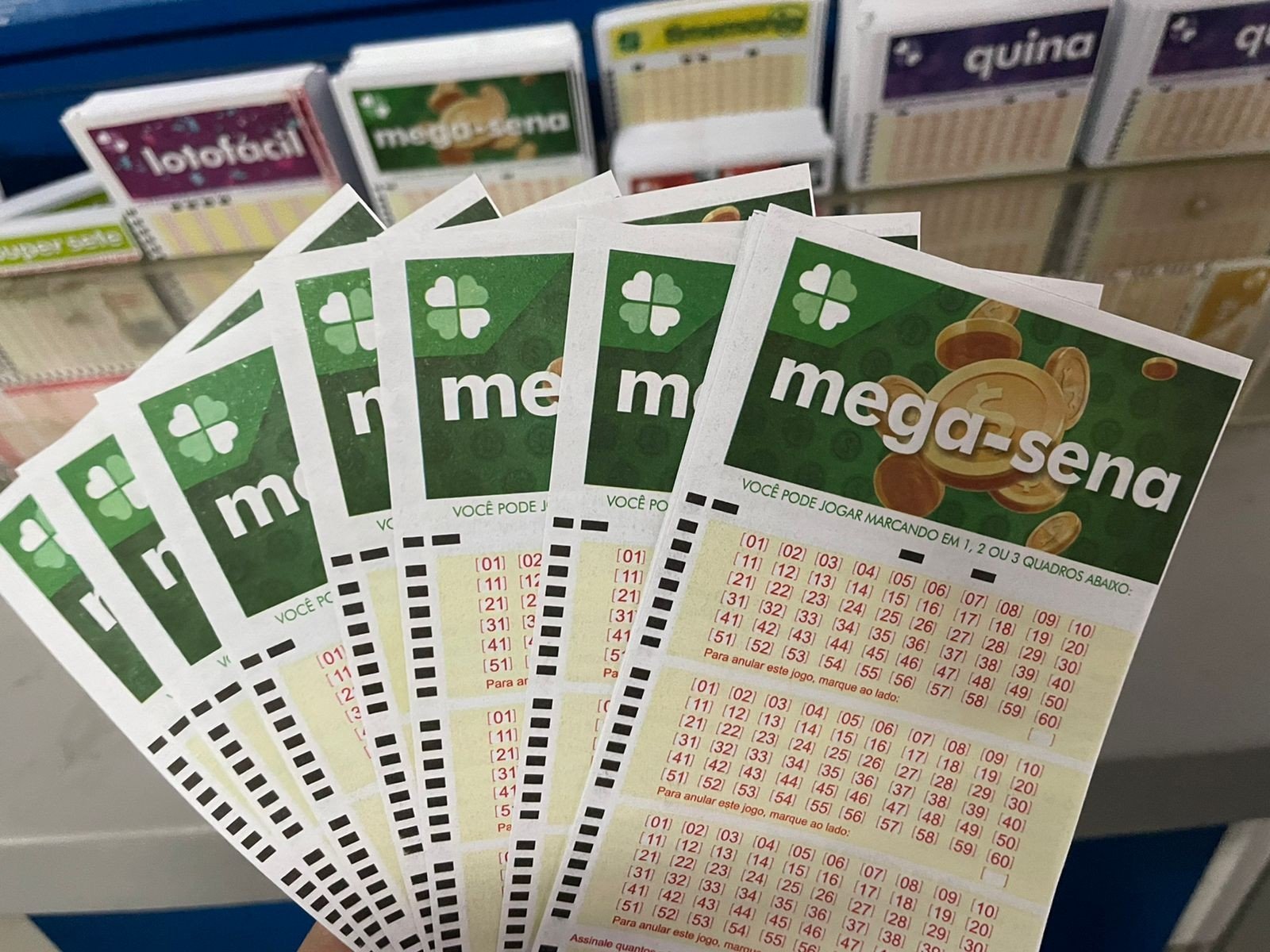 Mega-Sena acumula e prêmio chega a R$ 82 milhões no concurso 3065