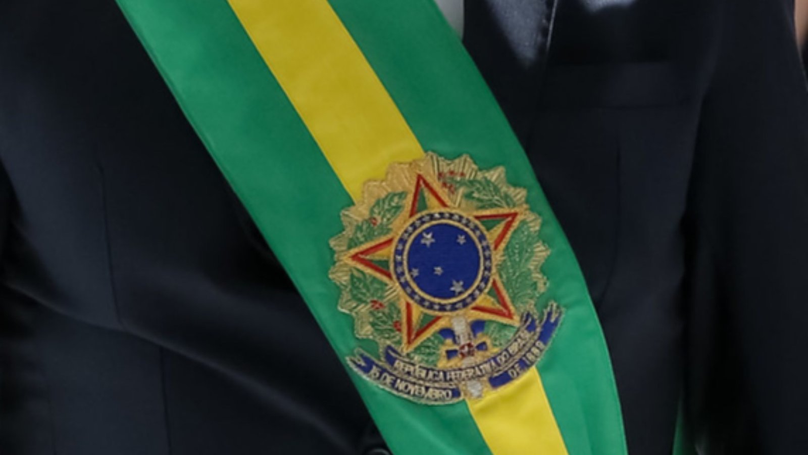 Posse presidencial e dos governadores em 2027 será em 5 e 6 de janeiro