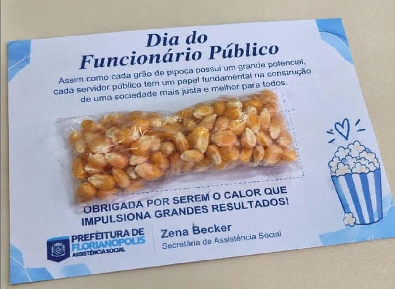 Prefeitura de Florianópolis entrega milho de pipoca em homenagem ao Dia do Servidor Público